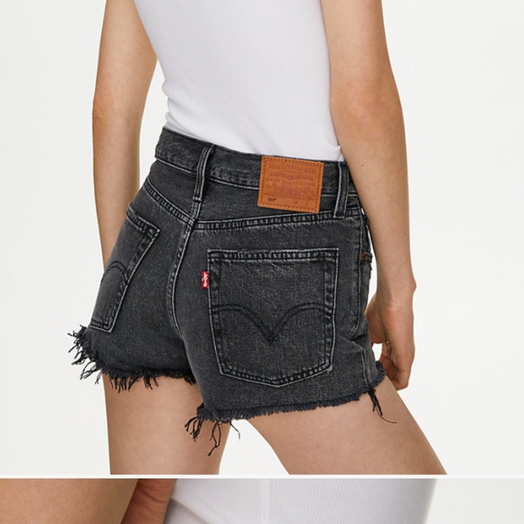 Levi's 501 Shorts - Picture 1 of 6